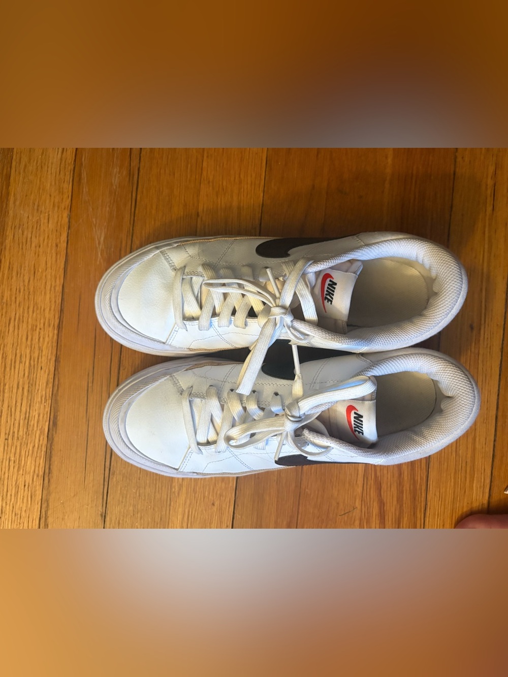 Nike Women’s White Court Legacy Lift